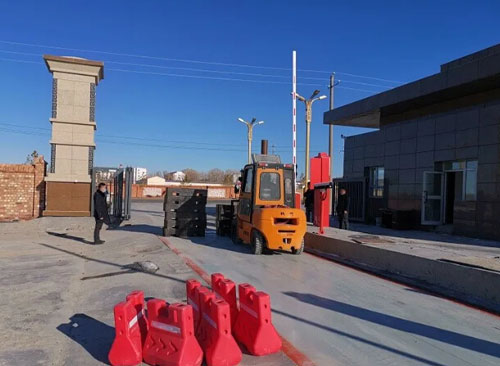 吉木乃縣順利開展對(duì)復(fù)工復(fù)產(chǎn)企業(yè)地磅的檢定工作